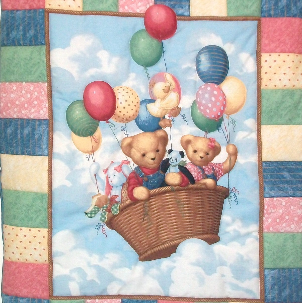 Large Teddy Balloon Quilted Wall Hanging/ playmat