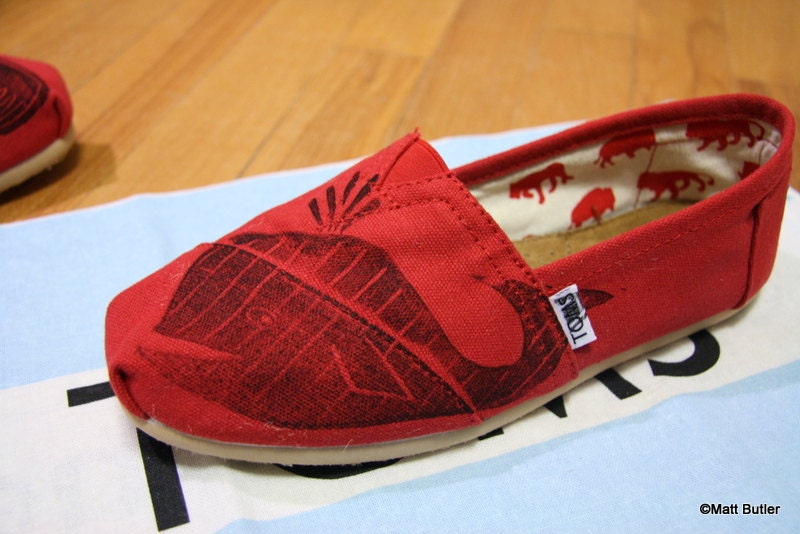 Whale TOMS shoes