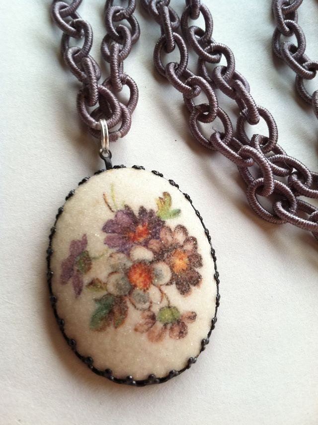 Vintage German Sugar Coated Floral Fabric Chain