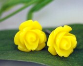 Sun Kissed Yellow Rose Cabochon Earrings