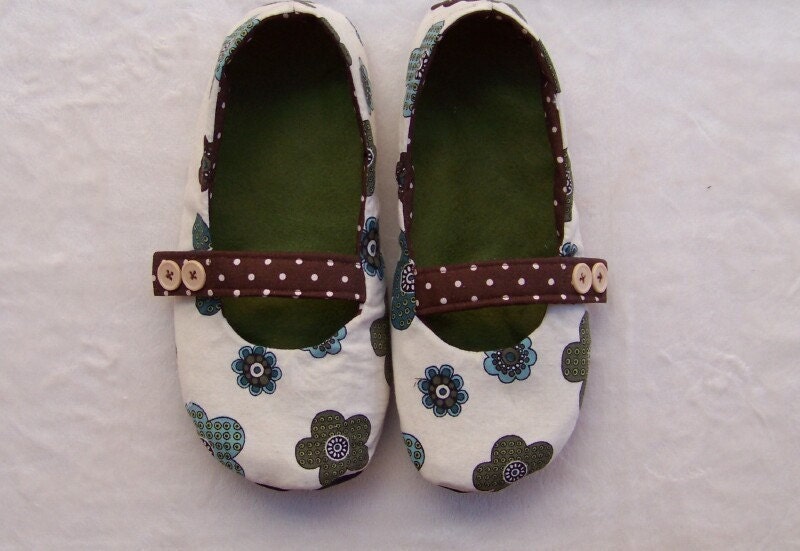 Wedding Shoes INSTANT DOWNLOAD pdf Sewing Patterns - Learn How to Make Your Own Soft Soled Outdoor Shoes for your Wedding or Casual Footwear
