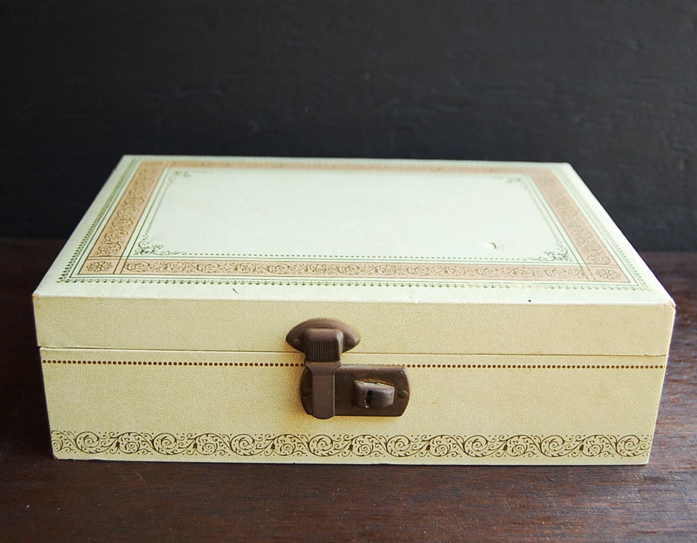 Vintage Jewelry Box