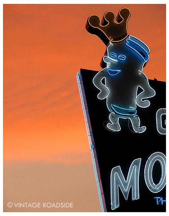 King's Sunset - Portland Water Heater King and Crown Neon Sign (Portland, Oregon) - 11x14 Fine Art Photograph