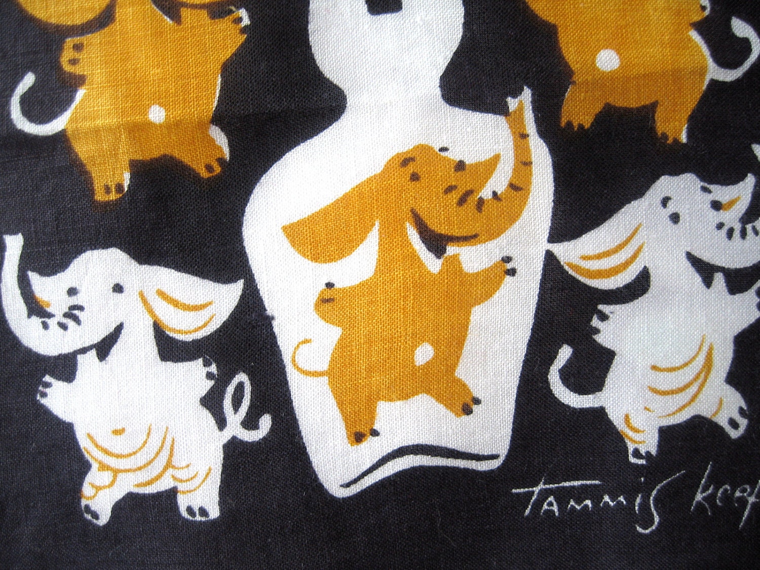 Happy elephant dance. Tammis vtg cocktail napkin, textile. Excellent condition.