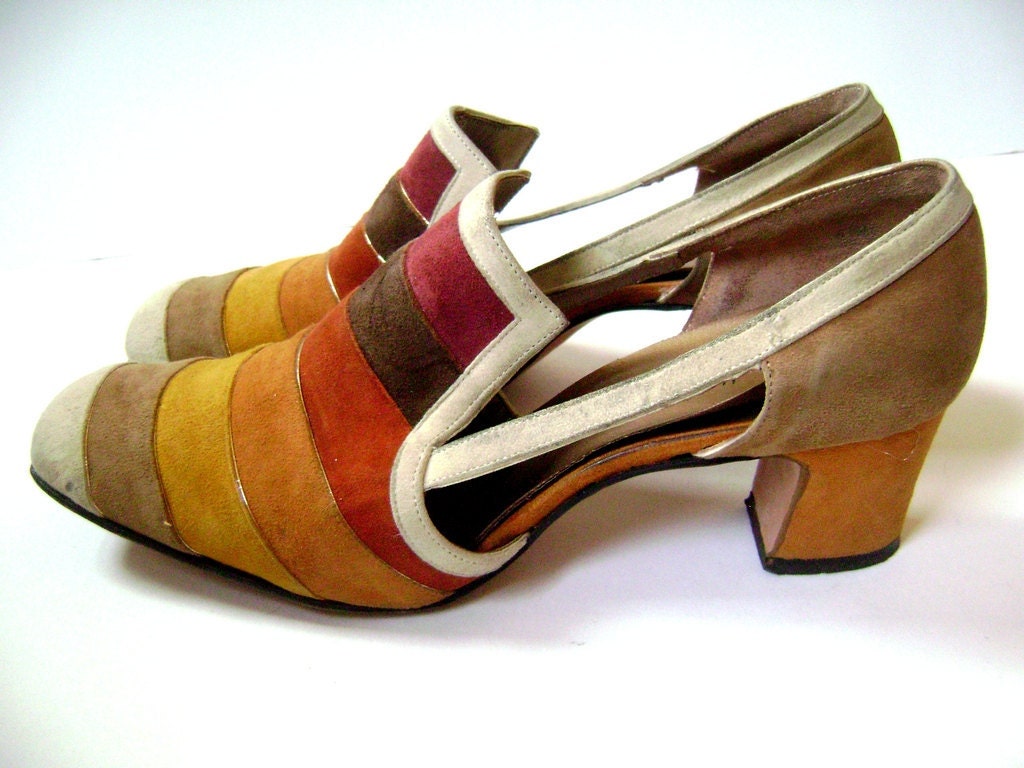 Sz 8.5 Awesome 1960s Multicolored Striped Nubuck Shoes (Size 8 1/2)