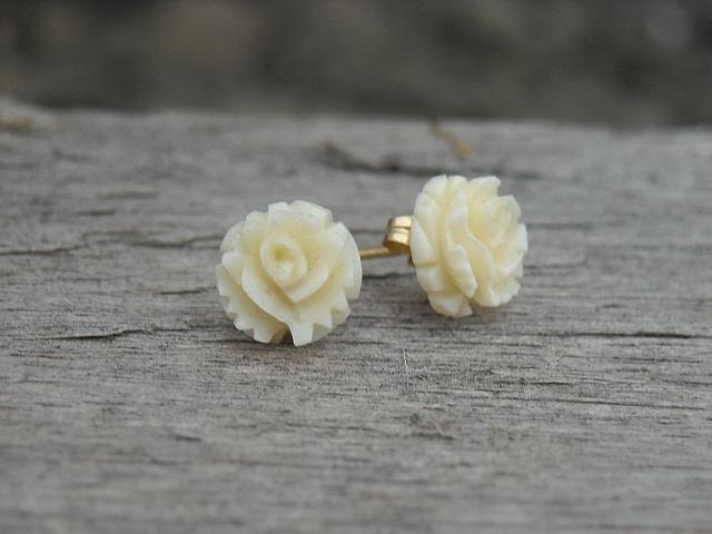 Rose Earrings, Cream Rose Earrings, 14k Gold Earrings, White Rose Earrings, Vintage Earrings, Post Earrings, Off White Earrings, 1980s,
