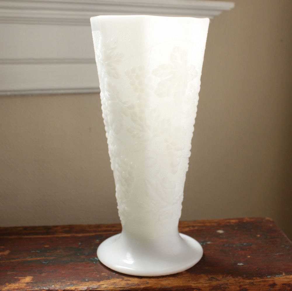 Beautiful Vintage Farmhouse Milk Glass Vase Grape Motif