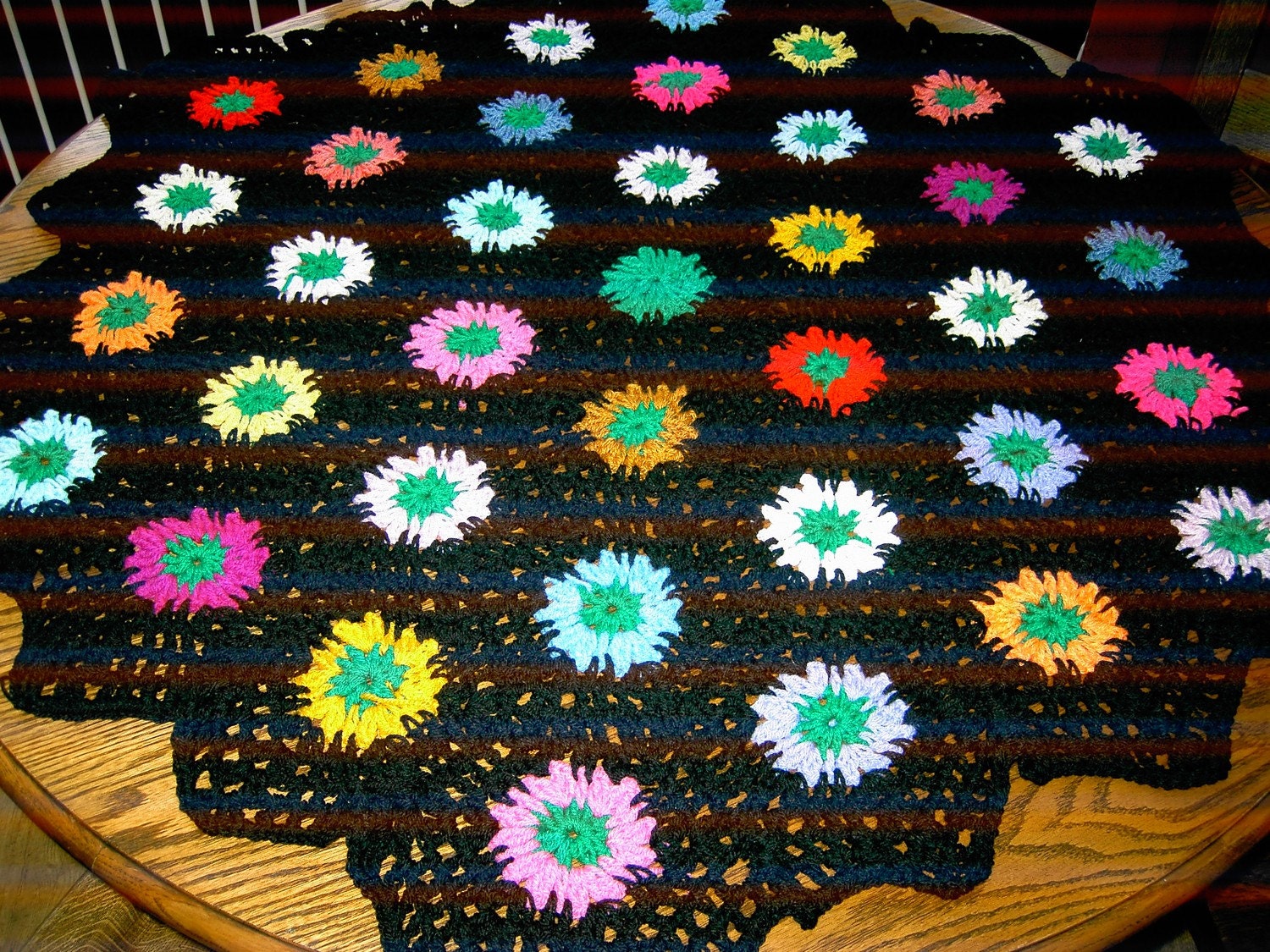 New handmade Hexigan Granny design spring green/white colour Crochet Blanket CUDDLE BLANKET ( nannycheryl original) 638