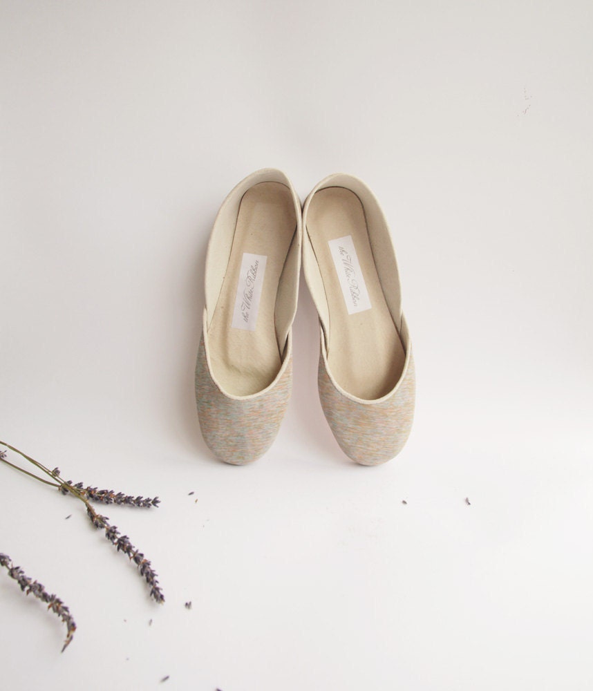 new. Soft leather ballet flats. Monet.