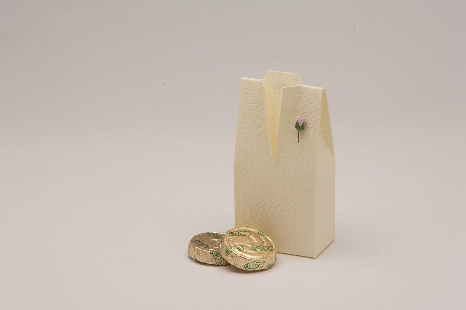 Mens Tuxedo Favor Box- Perfect for male guests at your wedding, dinner party, Valentines gift