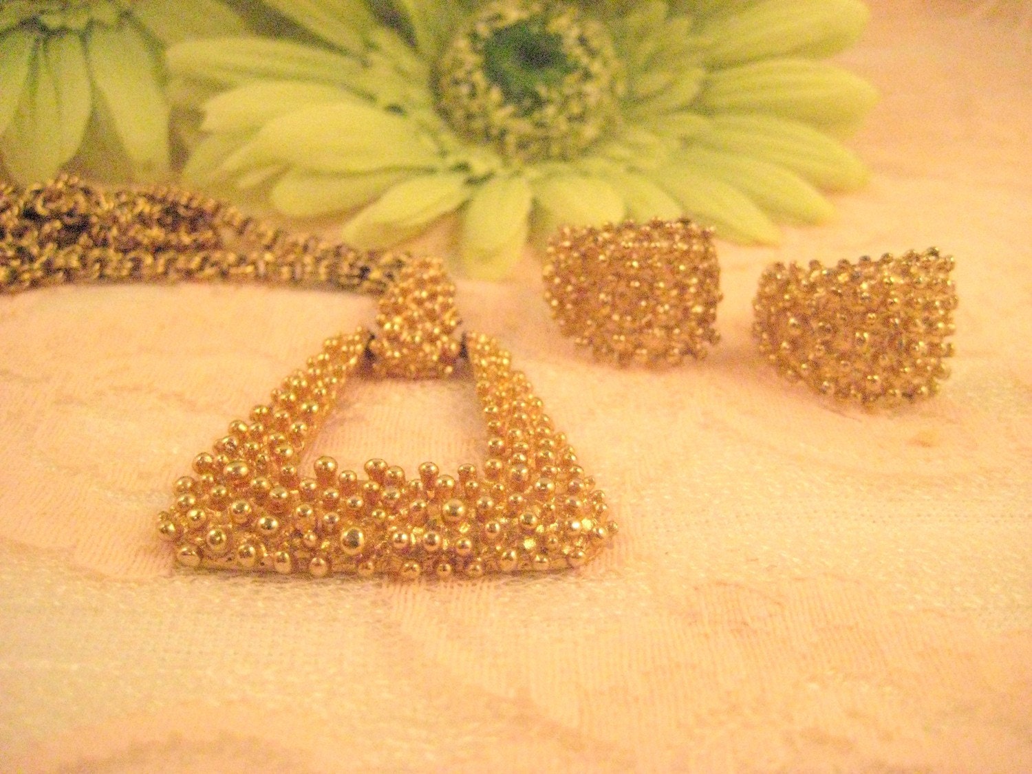 Rare Sarah Coventry "Golden Sunset"  Necklace and Earrings set
