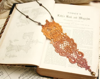 lace necklace -MARIA- ombre tangerine rose