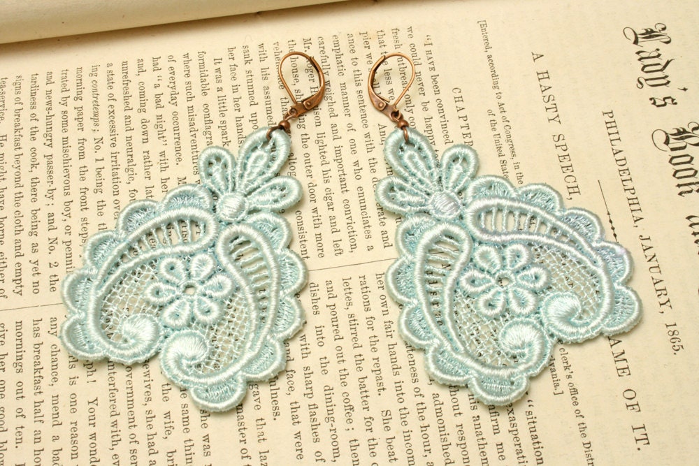 lace earrings - DARLA - ecru