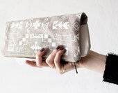 Tribal Pattern Printed  Leather Pouch  white No. ZP-104