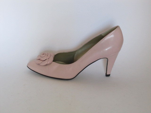 SWEET Pastel Pink ROSETTE Toe HEELS - Sz 7