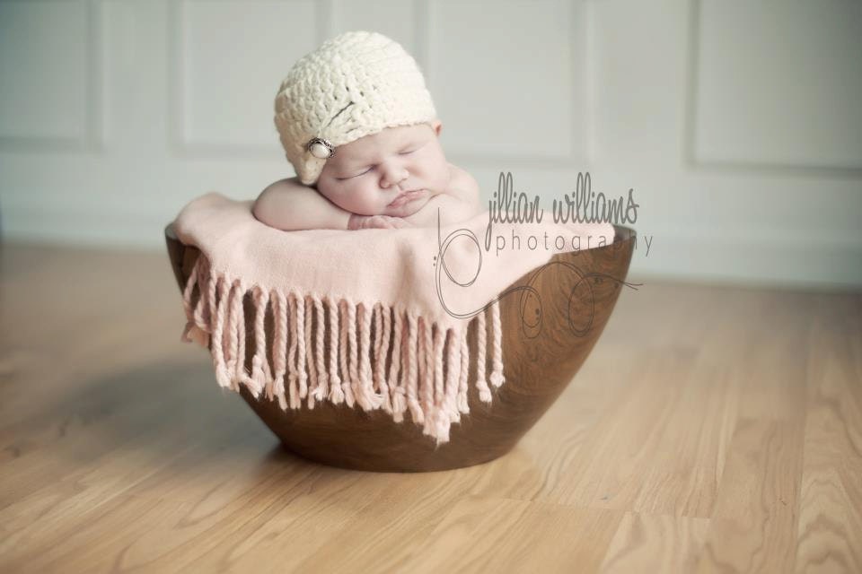 CROCHET PATTERN -jewel flapper hat