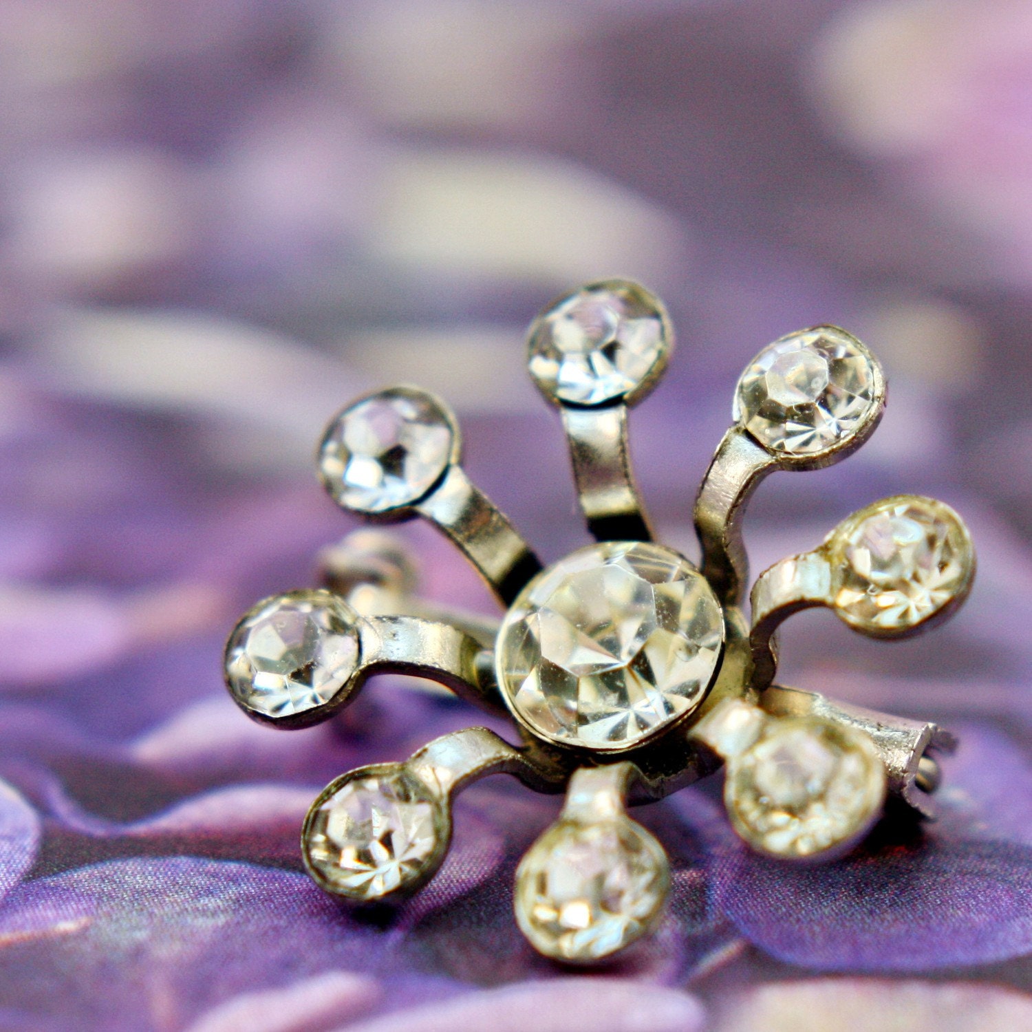Vintage rhinestone star burst flower pin or brooch
