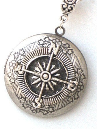 Steampunk - MAGICAL COMPASS Locket - Pendant - Necklace - Antique Silver - Neo Victorian - By GlazedBlackCherry