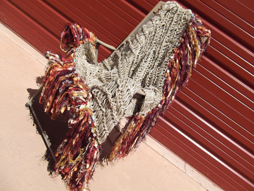 Throw Blanket Fringe Decor. Multicolor Cozy Afghan for Sisters, Siblings, Friends, Sisterhood