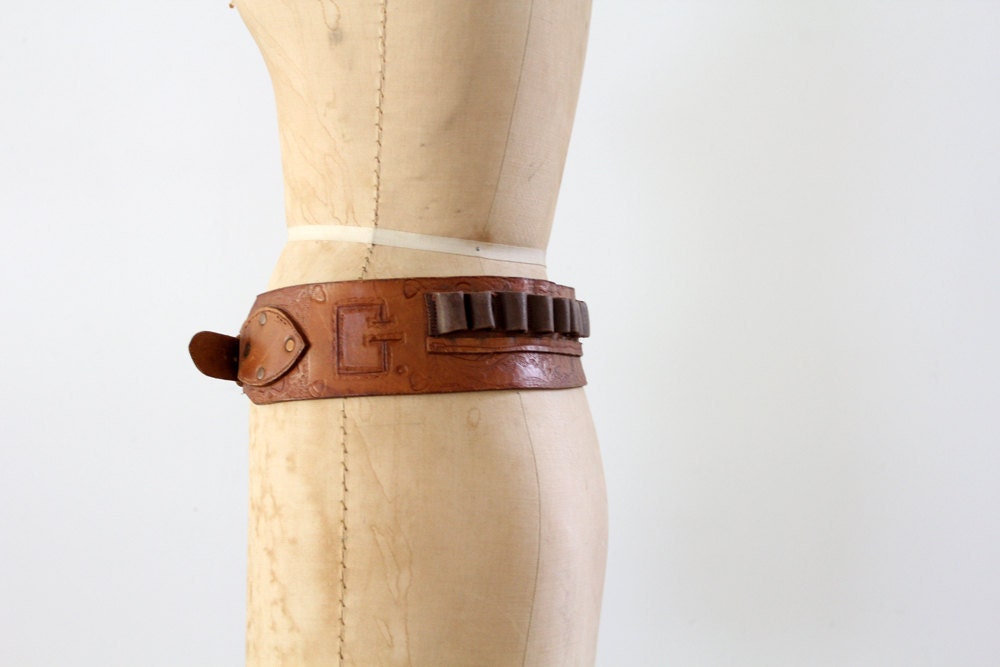 1960s Leather Belt // Ammunition Belt // Vintage Leather Ammo