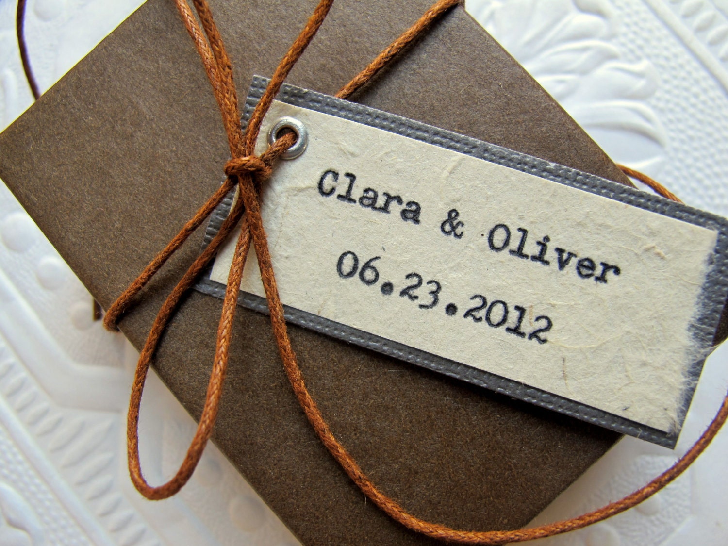 Personalized Wedding Favor Tags - Bride & Groom Names w/ Wedding Date - Rustic, Vintage-Inspired, Natural - Custom Colors Available