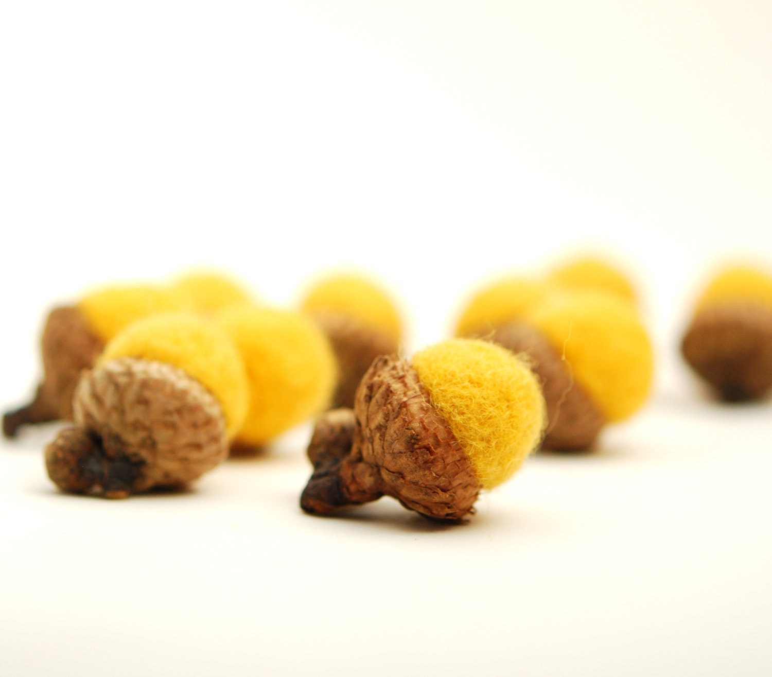 Felted Acorns, yellow autumn fall thanksgiving nature woodland decor lemon ecofriendly