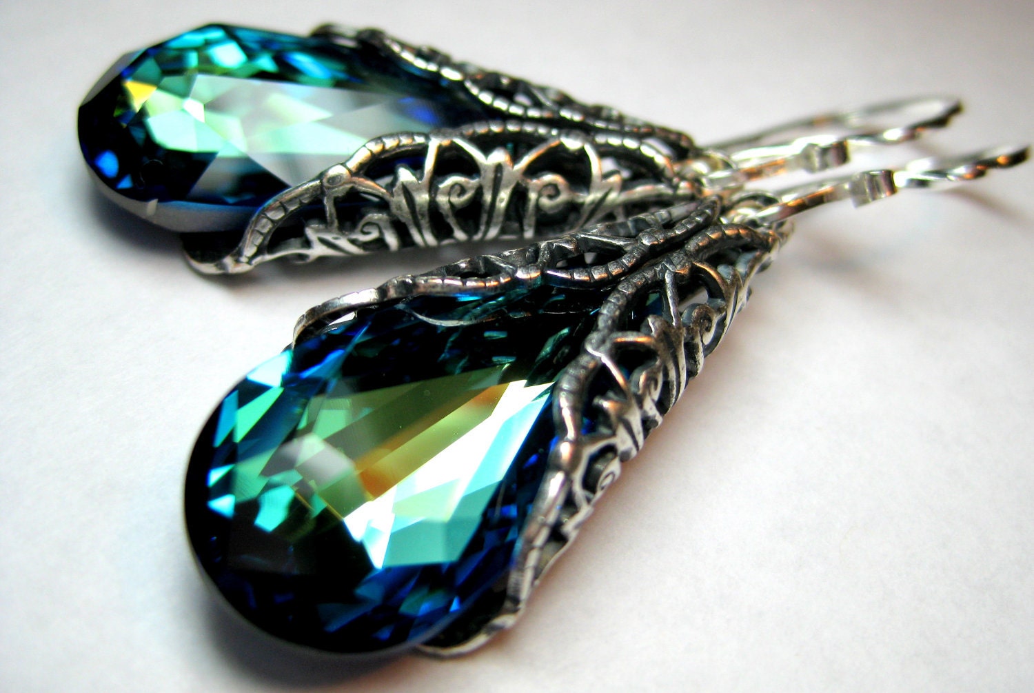 Aqua blue earrings, Ocean blue earrings, Swarovski crystal earrings, Teal earrings, Peacock earrings, Silver filigree blue green earrings