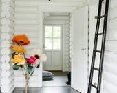 Oversized paper flower for bouquet, centerpiece