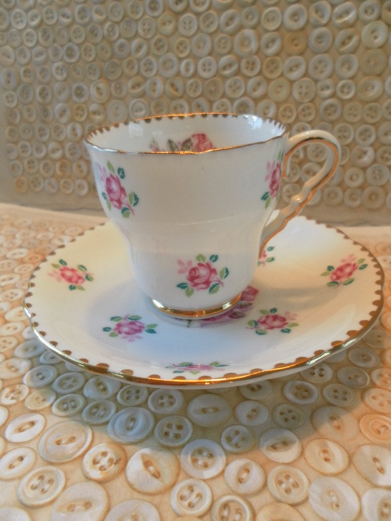 Vintage Floral  Pink and Green Roses Delicate TeaCup