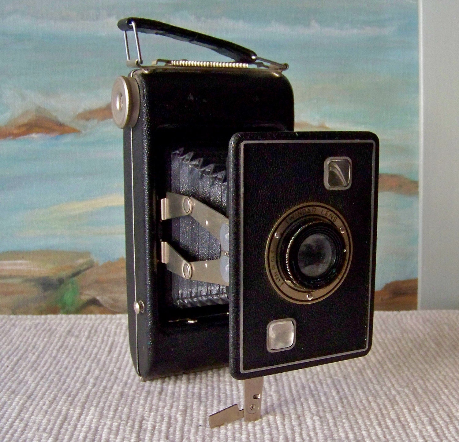 Vintage Jiffy Kodak Six 20 Series II Camera With Leather Case
