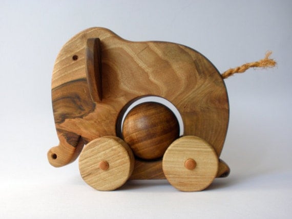 Wooden pull toy eco friendly - ELEPHANT ELLIE
