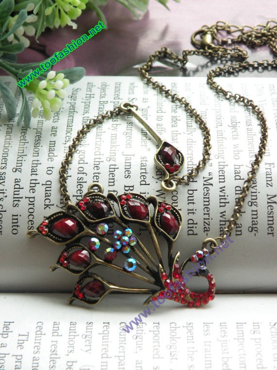 Pretty retro copper red crystals expanding feathers peacock with one feather necklace pendant vintage style 2