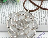 Pretty retro silver 3d flower with leather chain necklace pendant jewelry vintage style