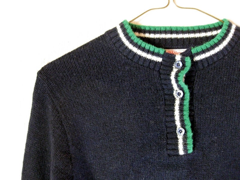 70s Vintage Wool Fall River Knitting Mills Sweater Womens Small Medium Made in USA