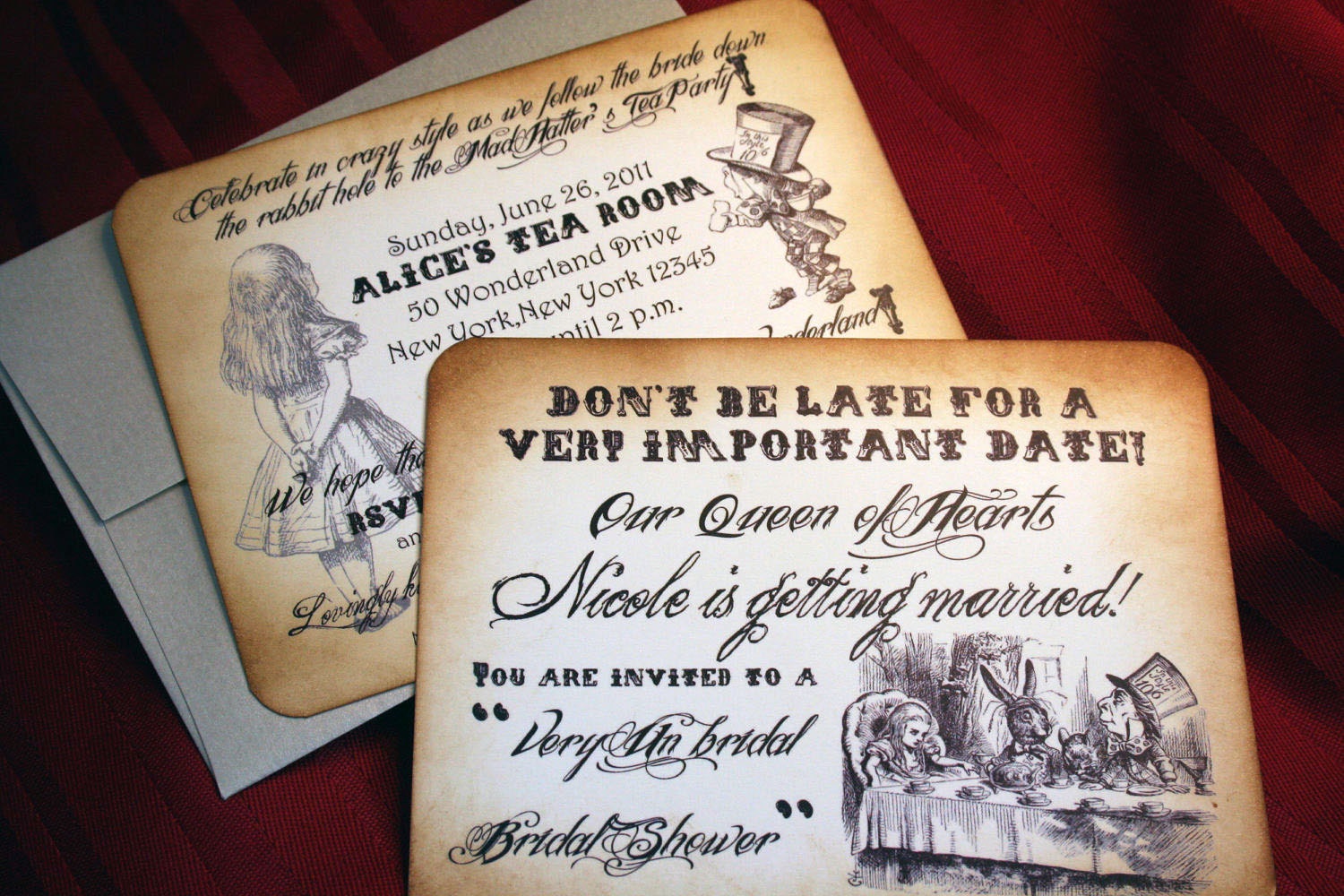 Alice in Wonderland Invitations for Wedding Bridal Shower/Baby Shower/Birthday - Vintage Appearance - Set of 10