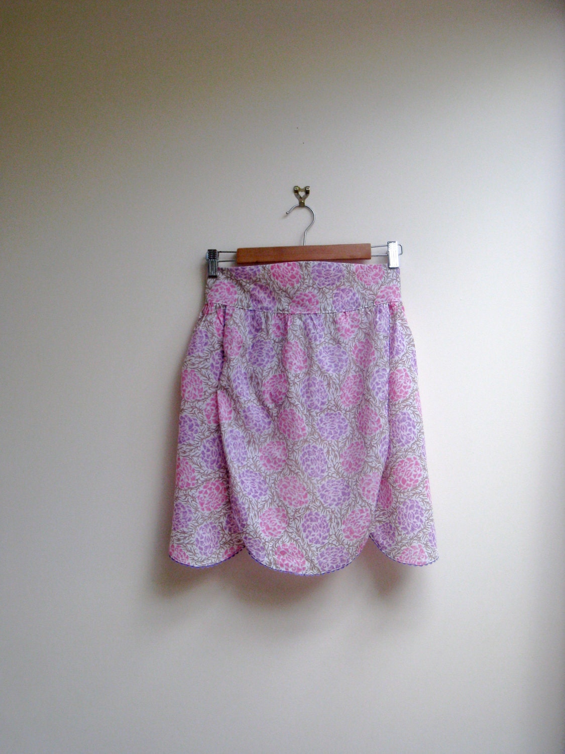 vintage apron, pink & purple floral blooms