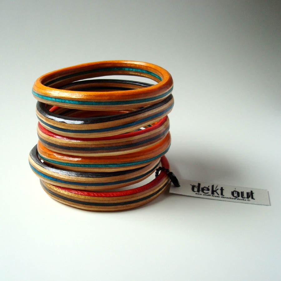 custom skateboard bangle- get dekt out