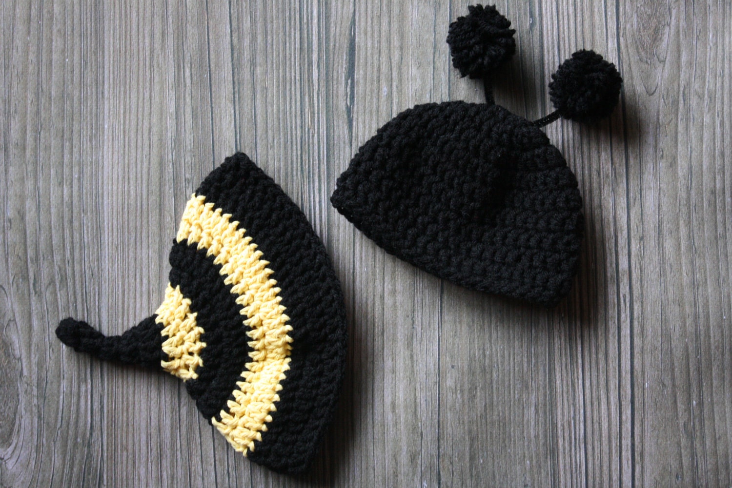 NEWBORN Baby Bumble Bee Hat & Tushie Topper Set
