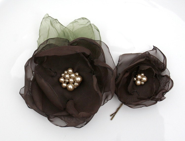 SALE Brown Fabric Flower Set: Charlie