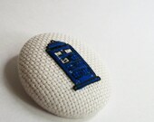 Doctor Who TARDIS pinback button