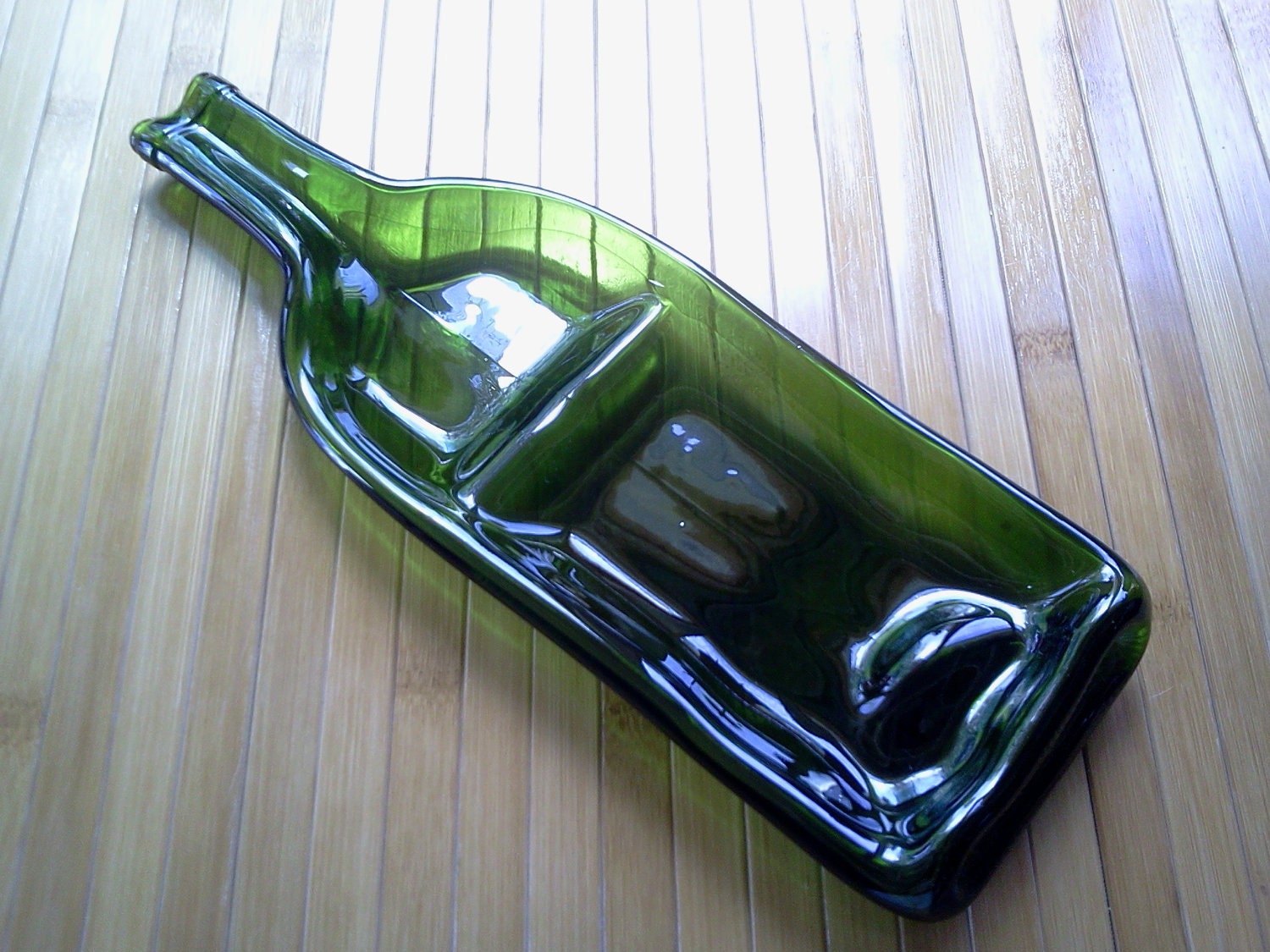 1 Melted Wine bottle Snack-n-Dip