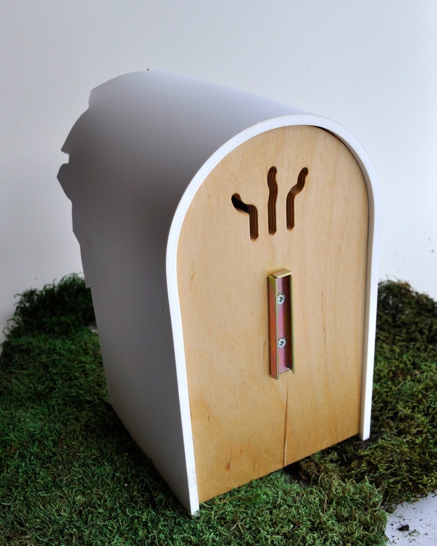 Modern Birdhouse - Canopy series in Birch