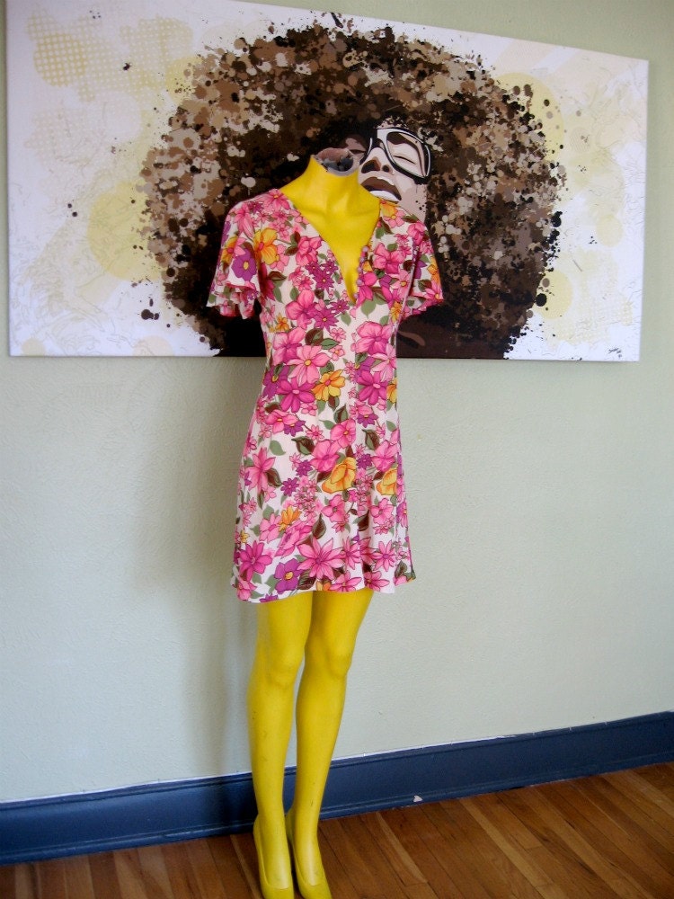 Vintage 60s Flower Power Mini Dress