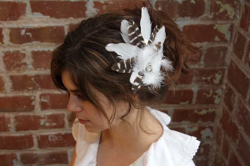 Boho Glam Feather Wedding Fascinator Hair Clip with Vintage Brooch