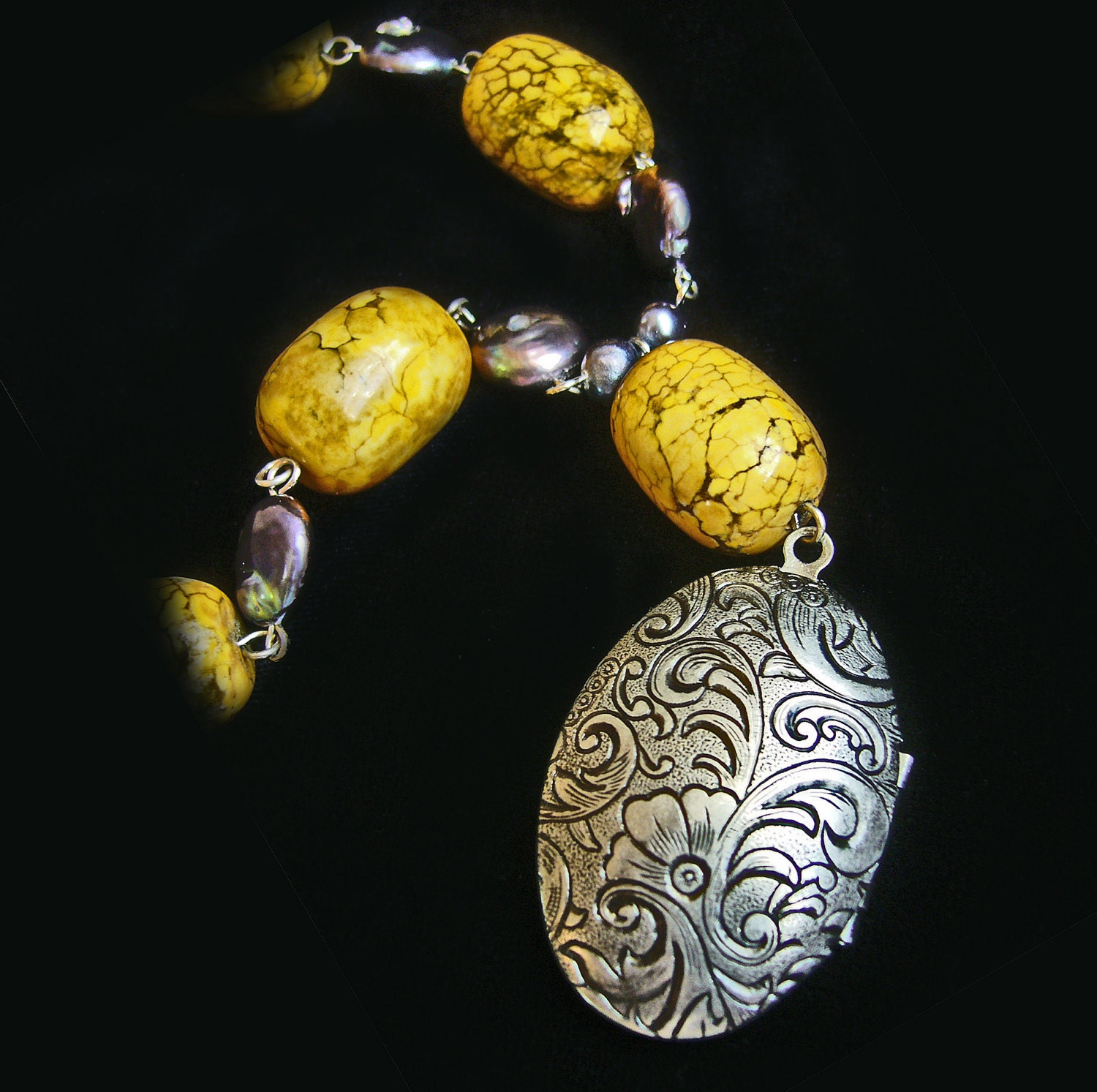 Black on Yellow Locket Pendant Necklace, Freshwater Black Coin Pearls, Gold Howlite with Reversible Locket Pendant Necklace