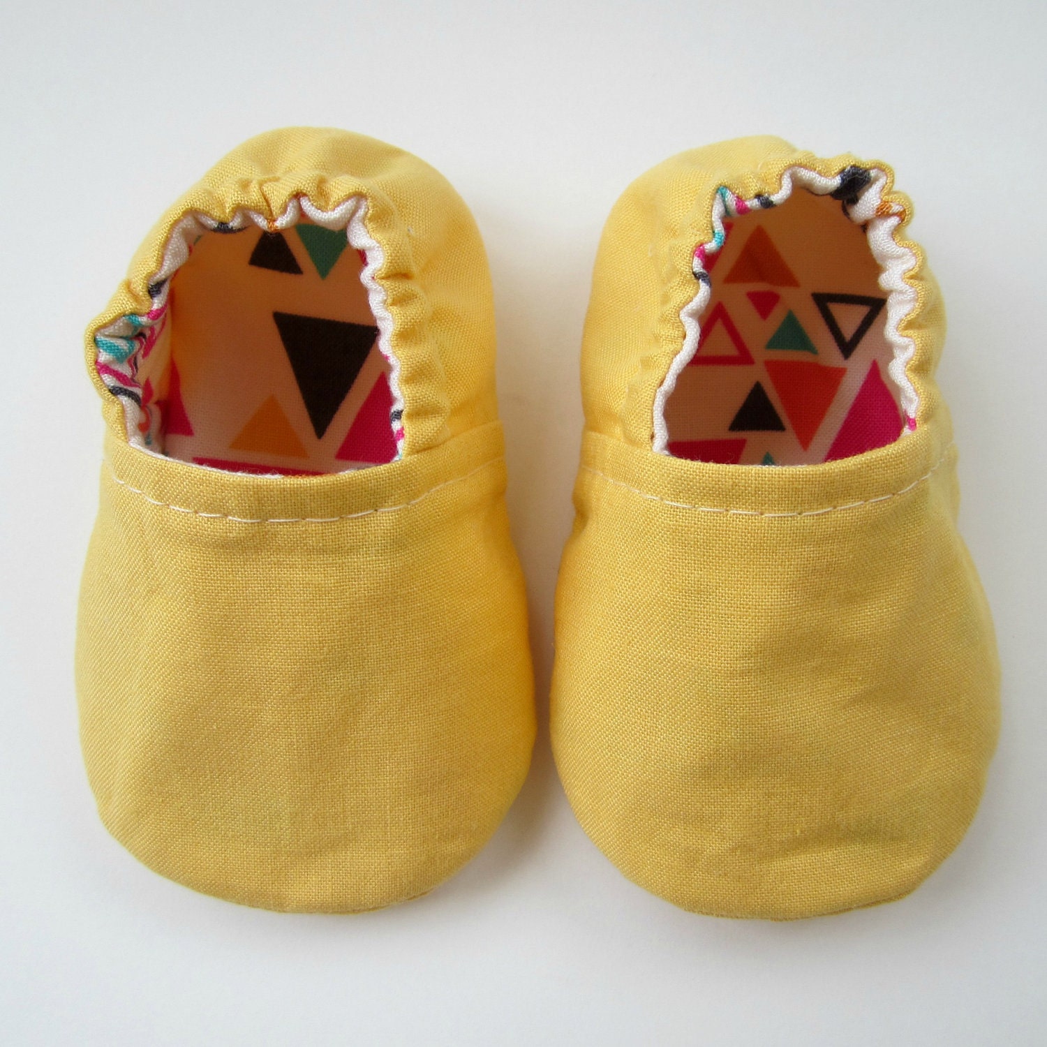 Reversible Baby Booties in White Geometric and Sunflower Yellow - Sizes 1-4