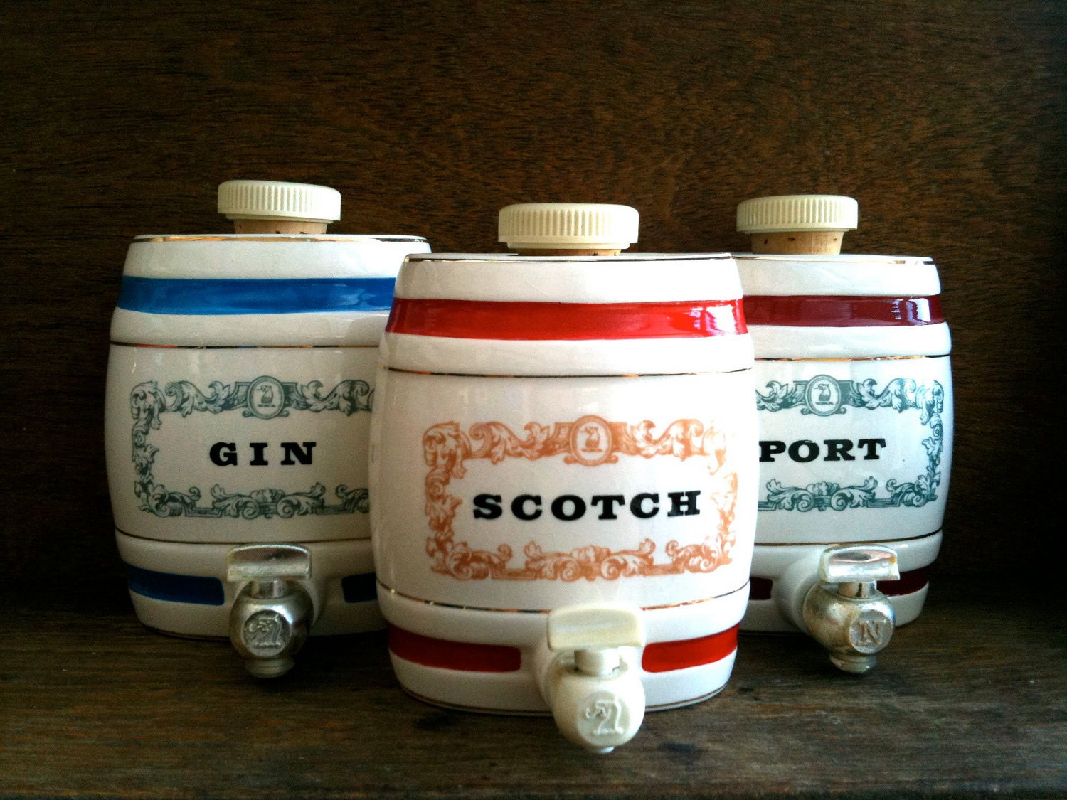 Vintage English Gin Scotch Port, Alcohol Dispensers