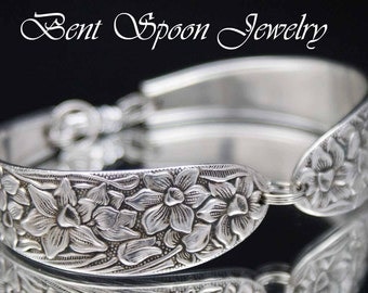 Set Of SIX - Bridesmaid Bracelets, Bridesmaids Gifts, Spoon Bracelets, Spoon Jewelry, Wedding Jewelry, Vintage Wedding NARCISSUS 1935