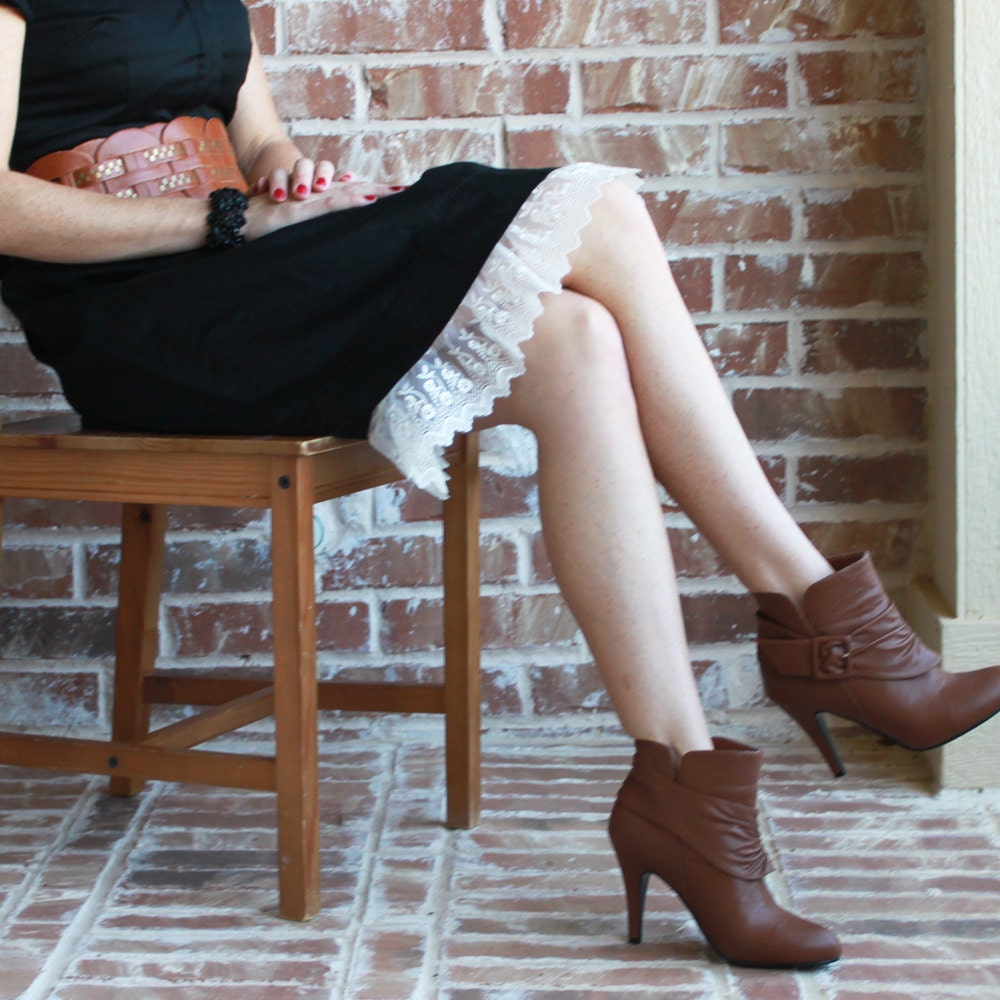 Slip Extender: Cream/ Ivory Embroidered Lace