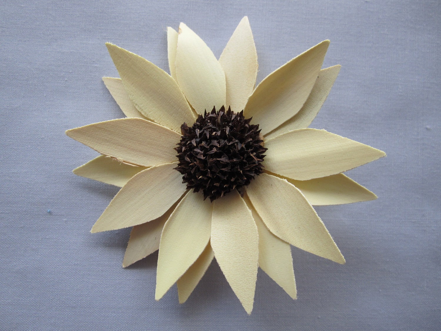 Palm Flowers with Thistle Center  - Set of 6 - Natural Cream color
